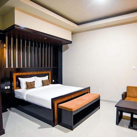 Apartament Ndalem Mataram Banyuwangi  Zewnętrze zdjęcie