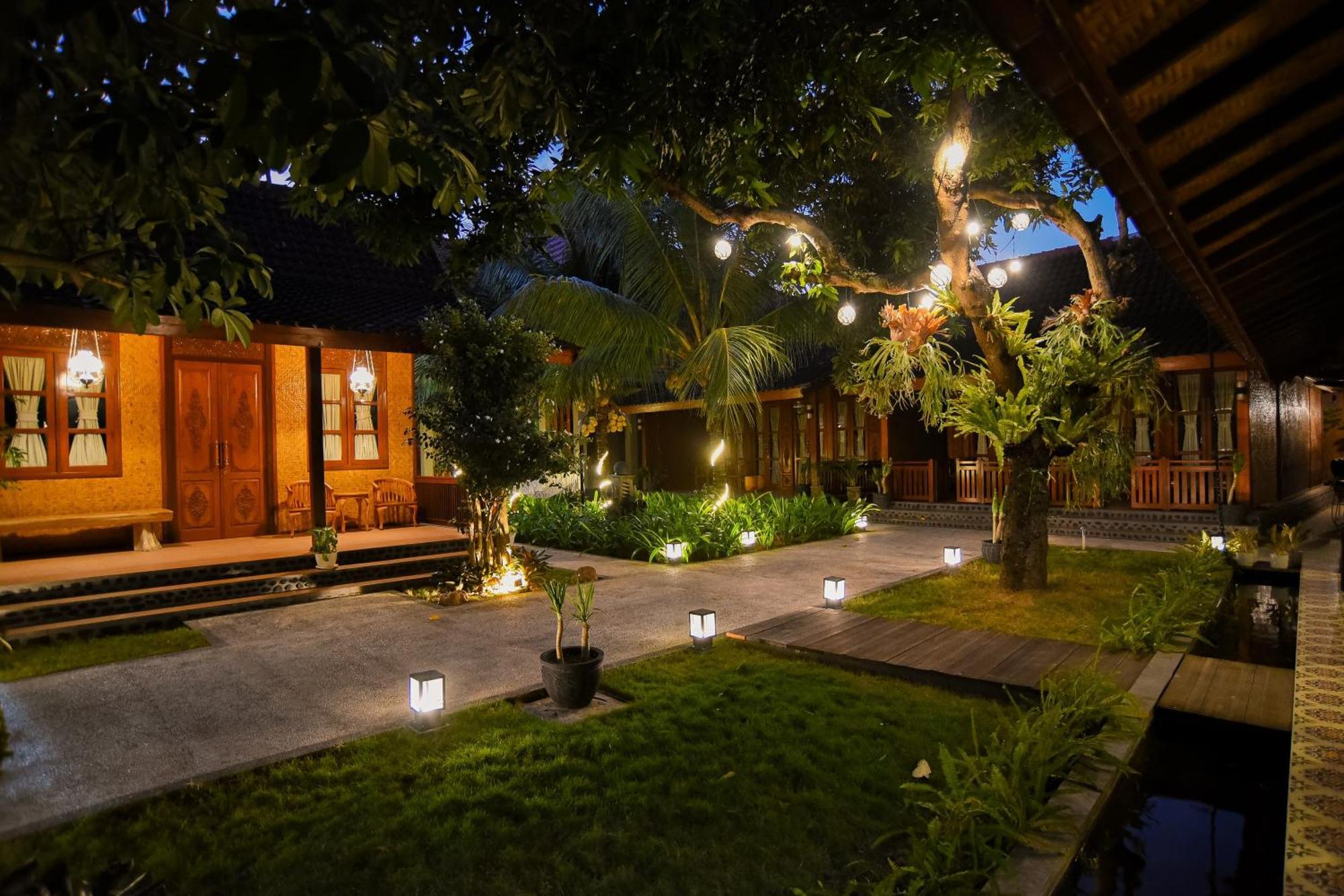 Apartament Ndalem Mataram Banyuwangi  Zewnętrze zdjęcie