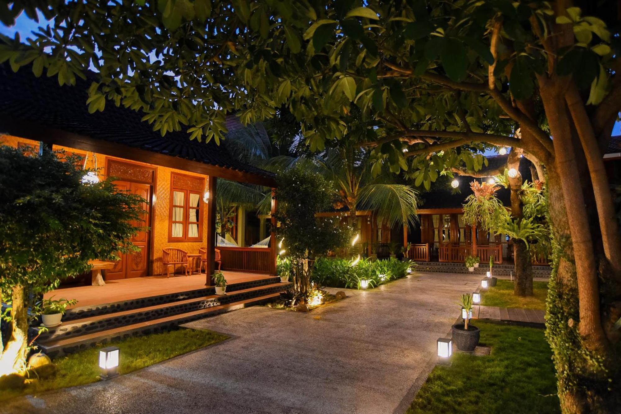 Apartament Ndalem Mataram Banyuwangi  Zewnętrze zdjęcie